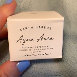 NWT Aqua Aura by Earth Harbor